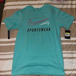 Men’s Small Nike T-Shirt